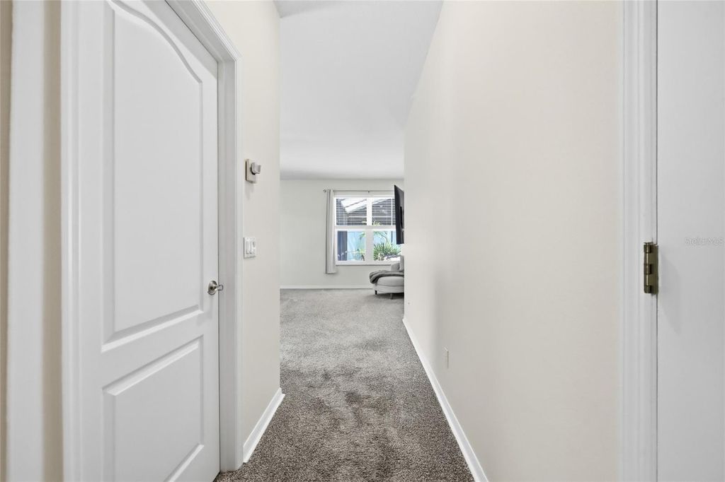 Image 20 of property listing at 3661 CRESCENT PARK BOULEVARD, Orlando, FL 32812
