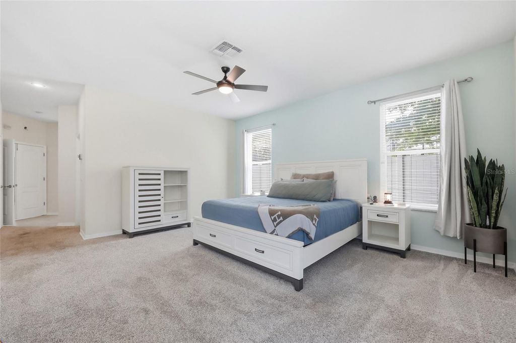 Image 21 of property listing at 3661 CRESCENT PARK BOULEVARD, Orlando, FL 32812
