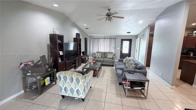 5356 NW 93rd Ter, Sunrise, FL 33351