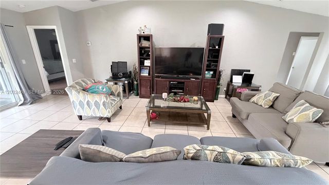 5356 NW 93rd Ter, Sunrise, FL 33351