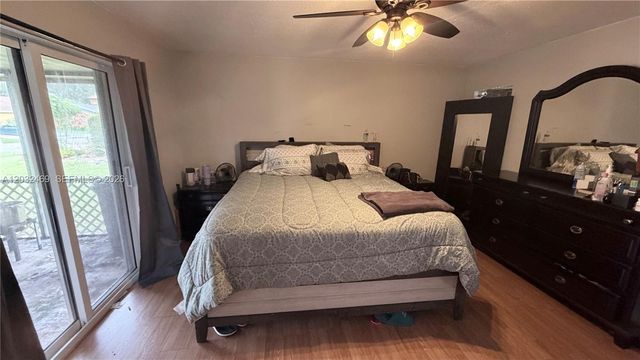 5356 NW 93rd Ter, Sunrise, FL 33351