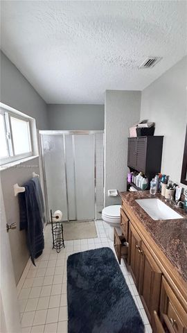 5356 NW 93rd Ter, Sunrise, FL 33351