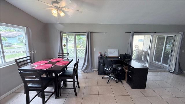 5356 NW 93rd Ter, Sunrise, FL 33351