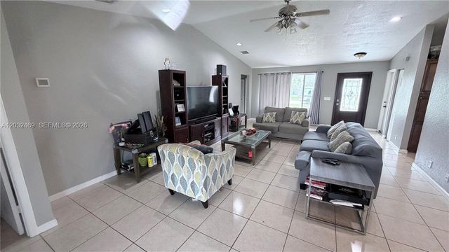 5356 NW 93rd Ter, Sunrise, FL 33351
