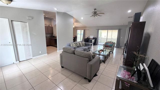 5356 NW 93rd Ter, Sunrise, FL 33351