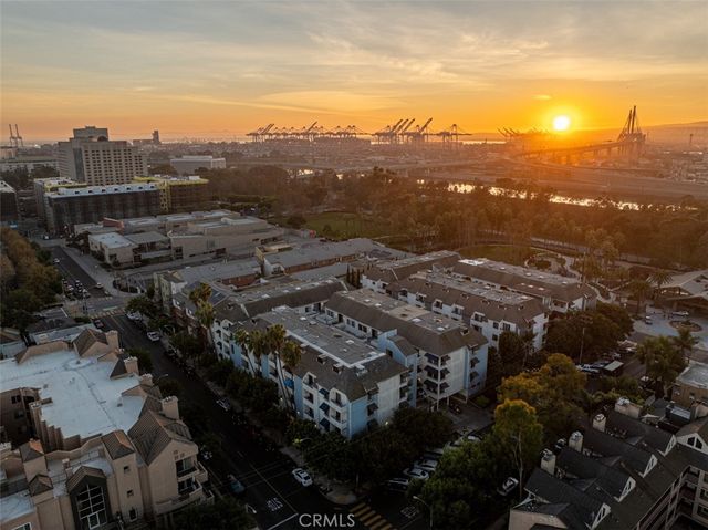 720 W 4th 110, Long Beach, CA 90802