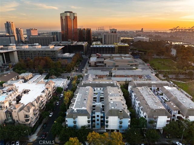 720 W 4th 110, Long Beach, CA 90802