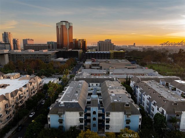 720 W 4th 110, Long Beach, CA 90802