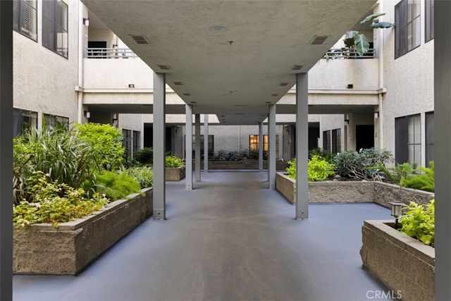 720 W 4th 110, Long Beach, CA 90802