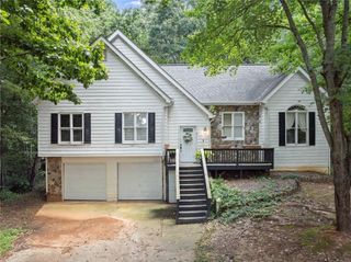 6055 Rolling Oaks Lane, Cumming, GA 30040