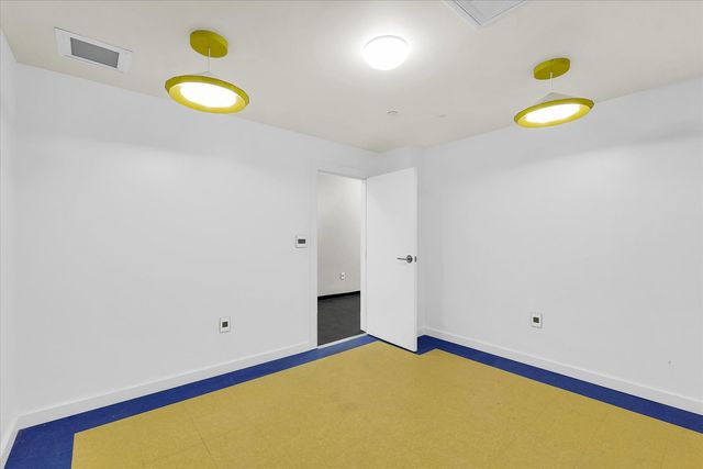 301 N Neil Street 808-809, Champaign, IL 61820