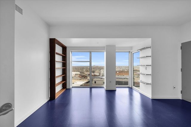 301 N Neil Street 808-809, Champaign, IL 61820