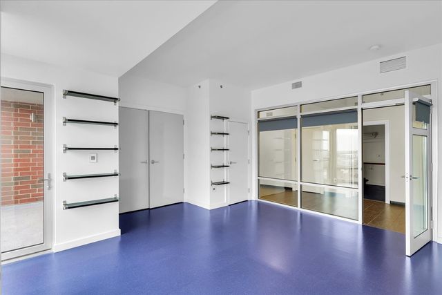 301 N Neil Street 808-809, Champaign, IL 61820