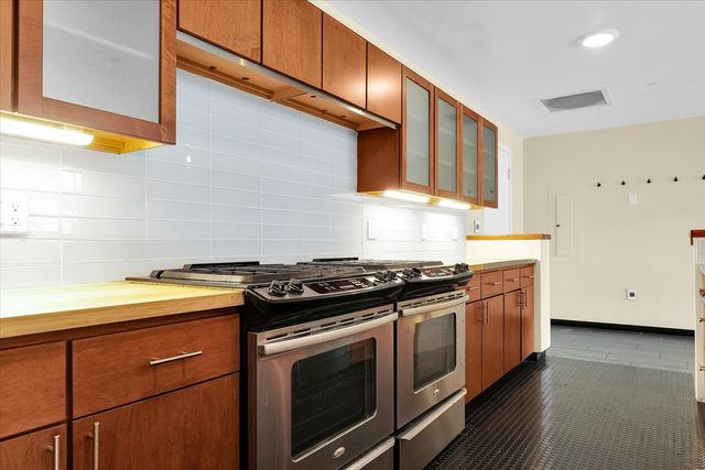 301 N Neil Street 808-809, Champaign, IL 61820