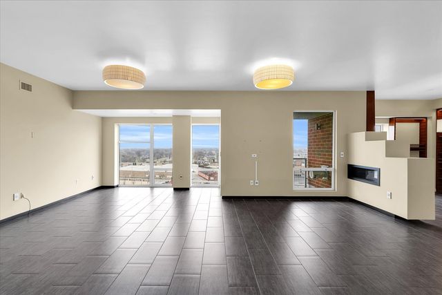 301 N Neil Street 808-809, Champaign, IL 61820