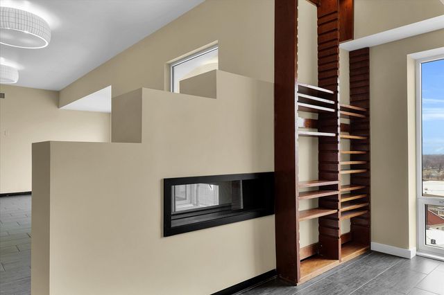 301 N Neil Street 808-809, Champaign, IL 61820