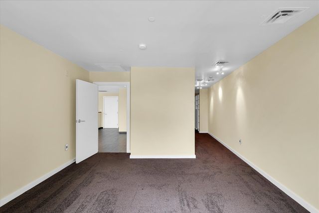 301 N Neil Street 808-809, Champaign, IL 61820