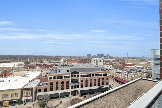 301 N Neil Street 808-809, Champaign, IL 61820