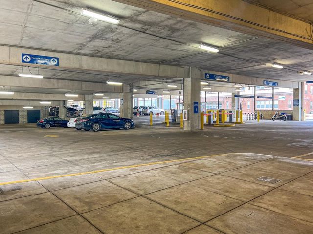 301 N Neil Street 808-809, Champaign, IL 61820