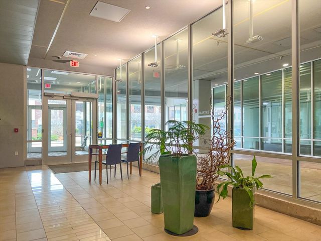 301 N Neil Street 808-809, Champaign, IL 61820