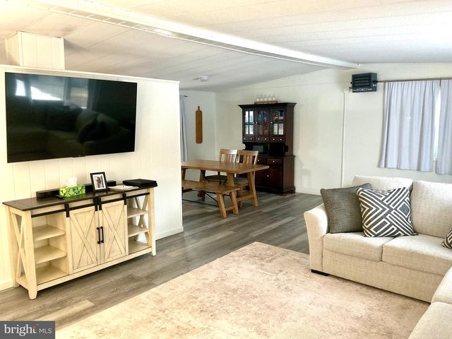 971 DRY WELLS RD, Quarryville, PA 17566