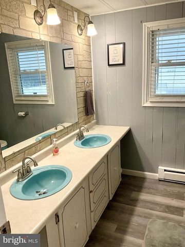 971 DRY WELLS RD, Quarryville, PA 17566