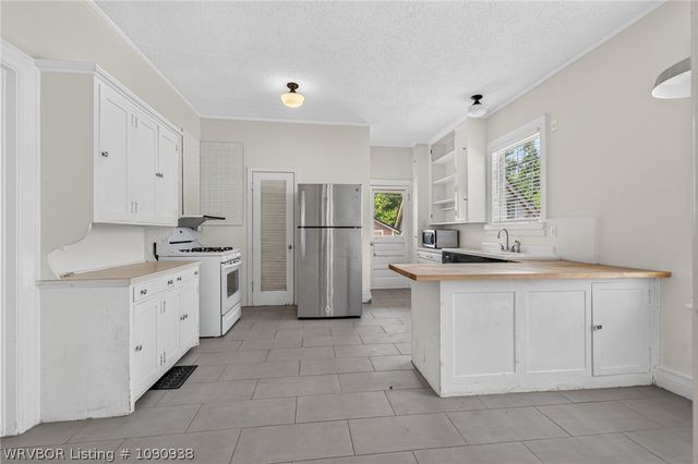 1104 S 26th Street, Fort Smith, AR 72901