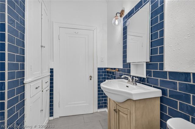1104 S 26th Street, Fort Smith, AR 72901