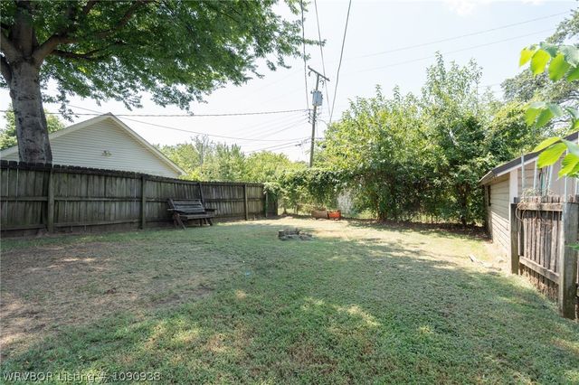 1104 S 26th Street, Fort Smith, AR 72901