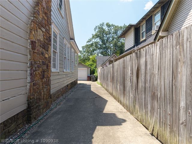 1104 S 26th Street, Fort Smith, AR 72901