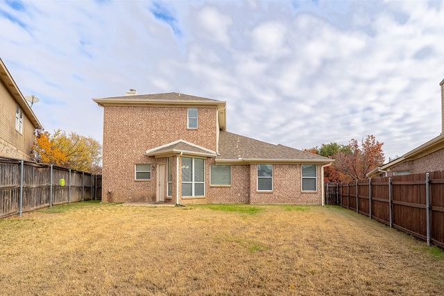 8721 Lariat Circle, Fort Worth, TX 76244