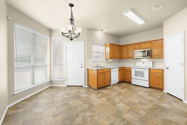 8721 Lariat Circle, Fort Worth, TX 76244