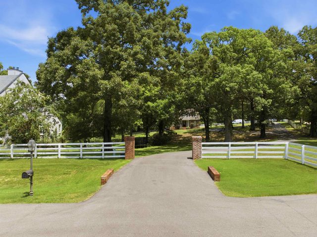 10530 CENTURY GROVE CV, Eads, TN 38028