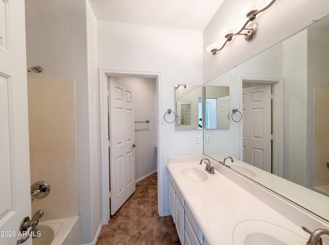 3684 S DANIELSON Way, Chandler, AZ 85286