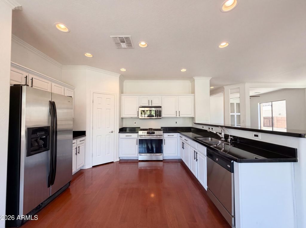 3684 S DANIELSON Way, Chandler, AZ 85286 — photo 2
