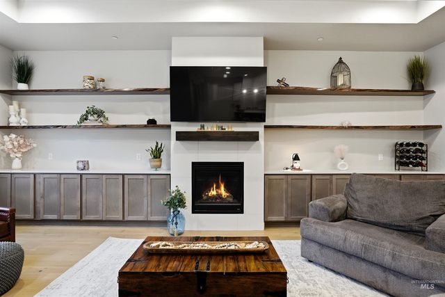 7030 Southern Vista Ct, Star, ID 83669