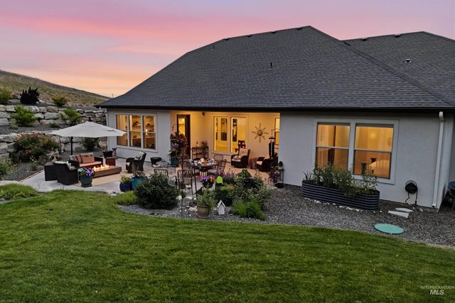7030 Southern Vista Ct, Star, ID 83669