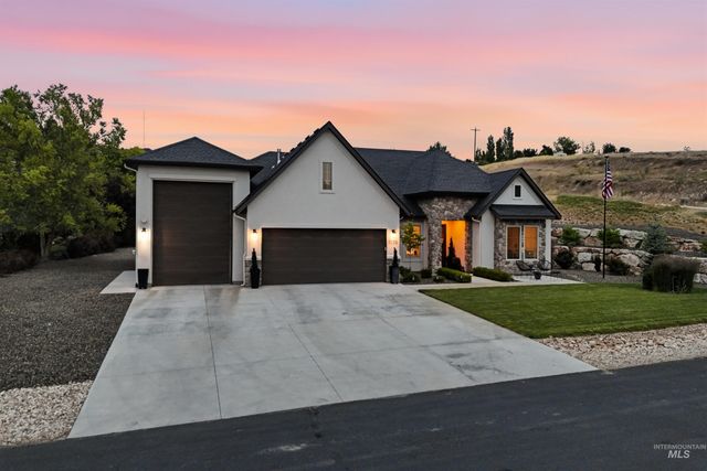 7030 Southern Vista Ct, Star, ID 83669