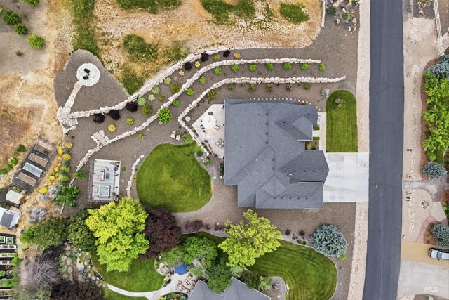 7030 Southern Vista Ct, Star, ID 83669