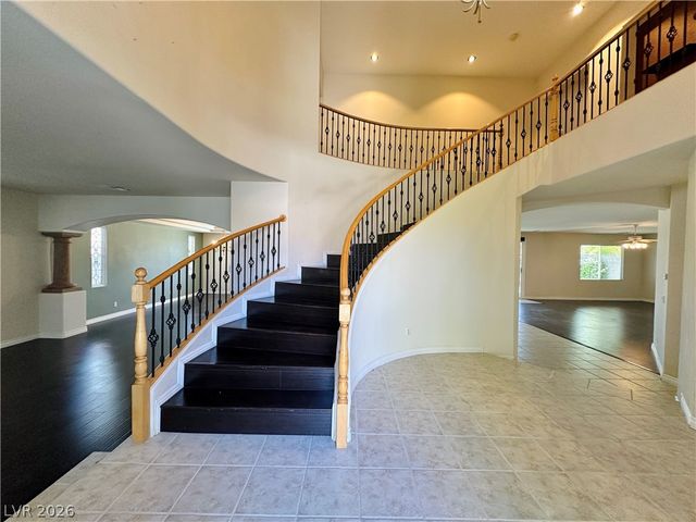 122 Cascade Lake Street, Las Vegas, NV 89148