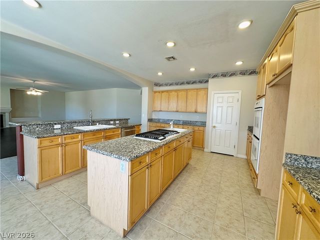 122 Cascade Lake Street, Las Vegas, NV 89148