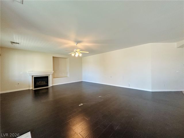 122 Cascade Lake Street, Las Vegas, NV 89148
