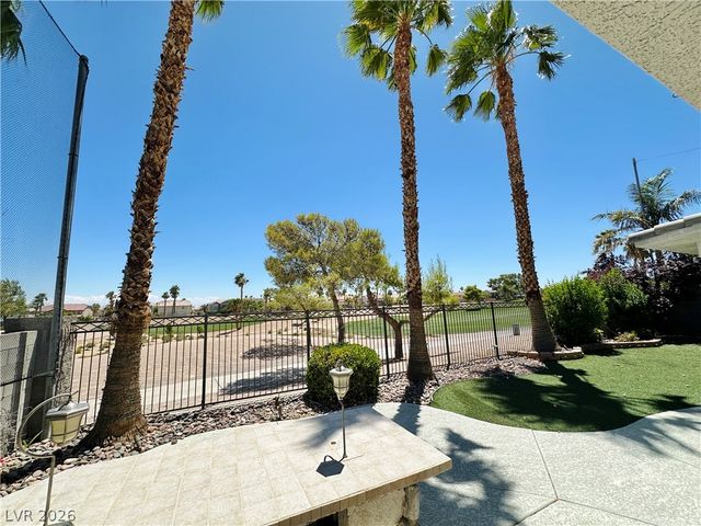 122 Cascade Lake Street, Las Vegas, NV 89148