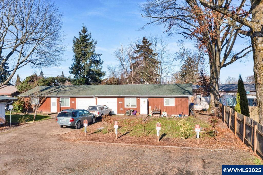 2448 SE Sherman St (2450) St, Albany, OR 97322