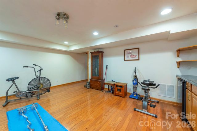 230 Blythewood Drive, Hendersonville, NC 28792