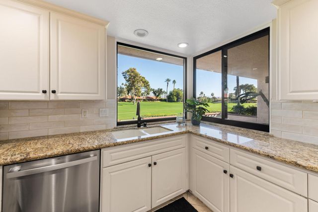 86 Sunrise Drive, Rancho Mirage, CA 92270