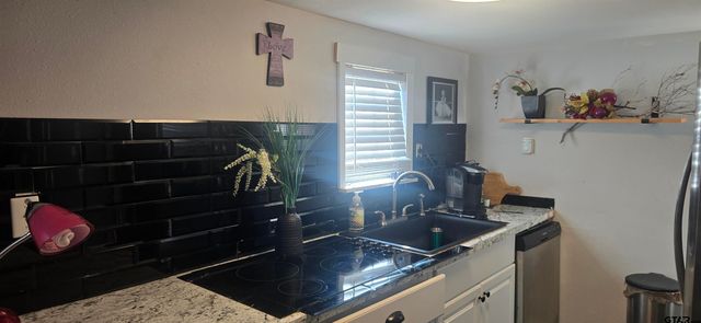 17320 County Road 1182, Flint, TX 75762