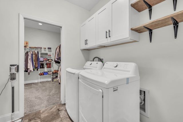 323 Crusaw Dr, Clarksville, TN 37043