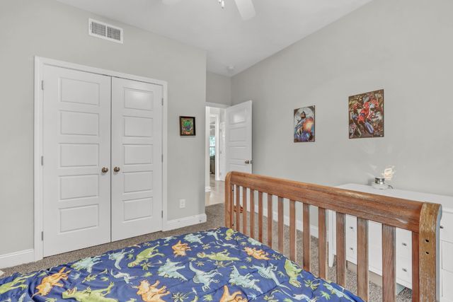 323 Crusaw Dr, Clarksville, TN 37043