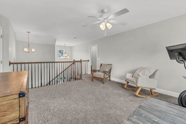 323 Crusaw Dr, Clarksville, TN 37043